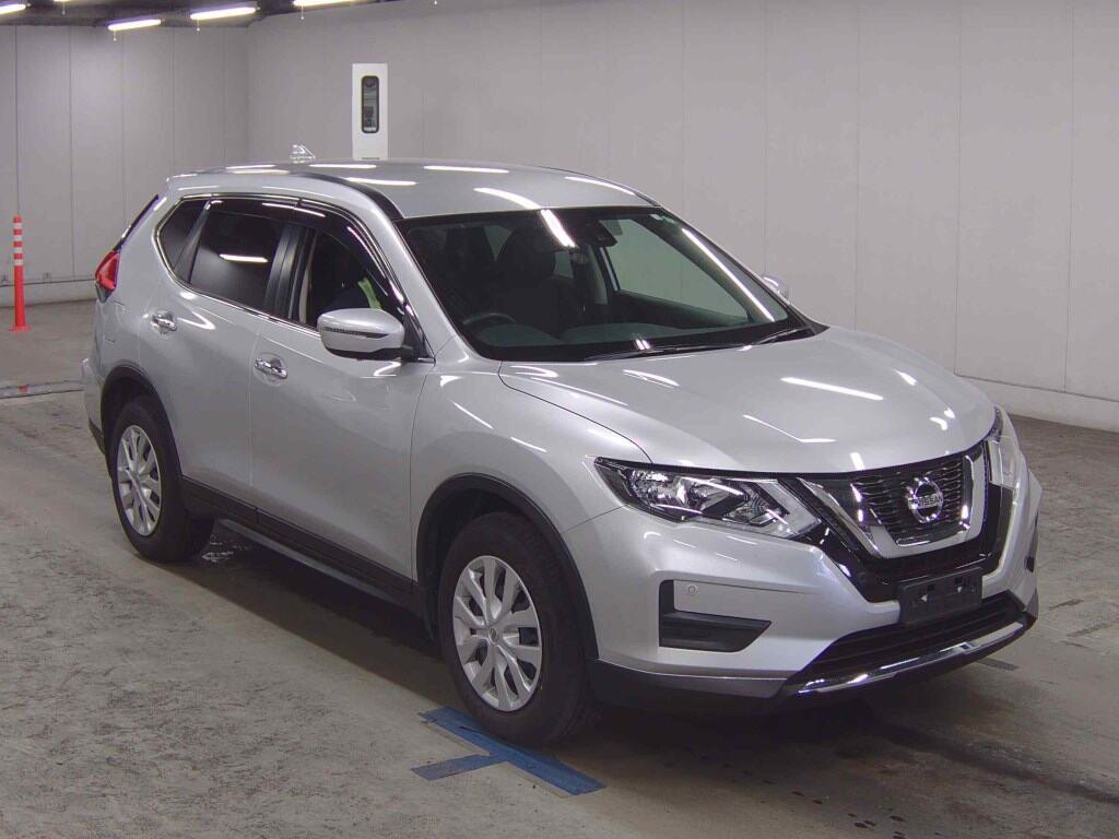 2018 NISSAN X-TRAIL