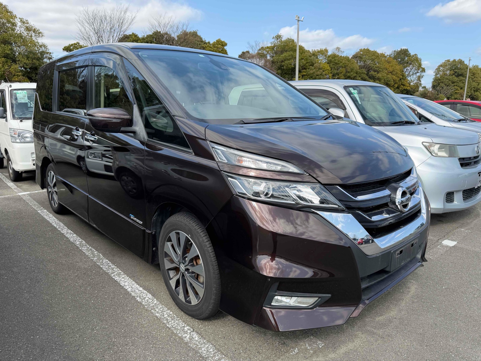 2016 NISSAN SERENA