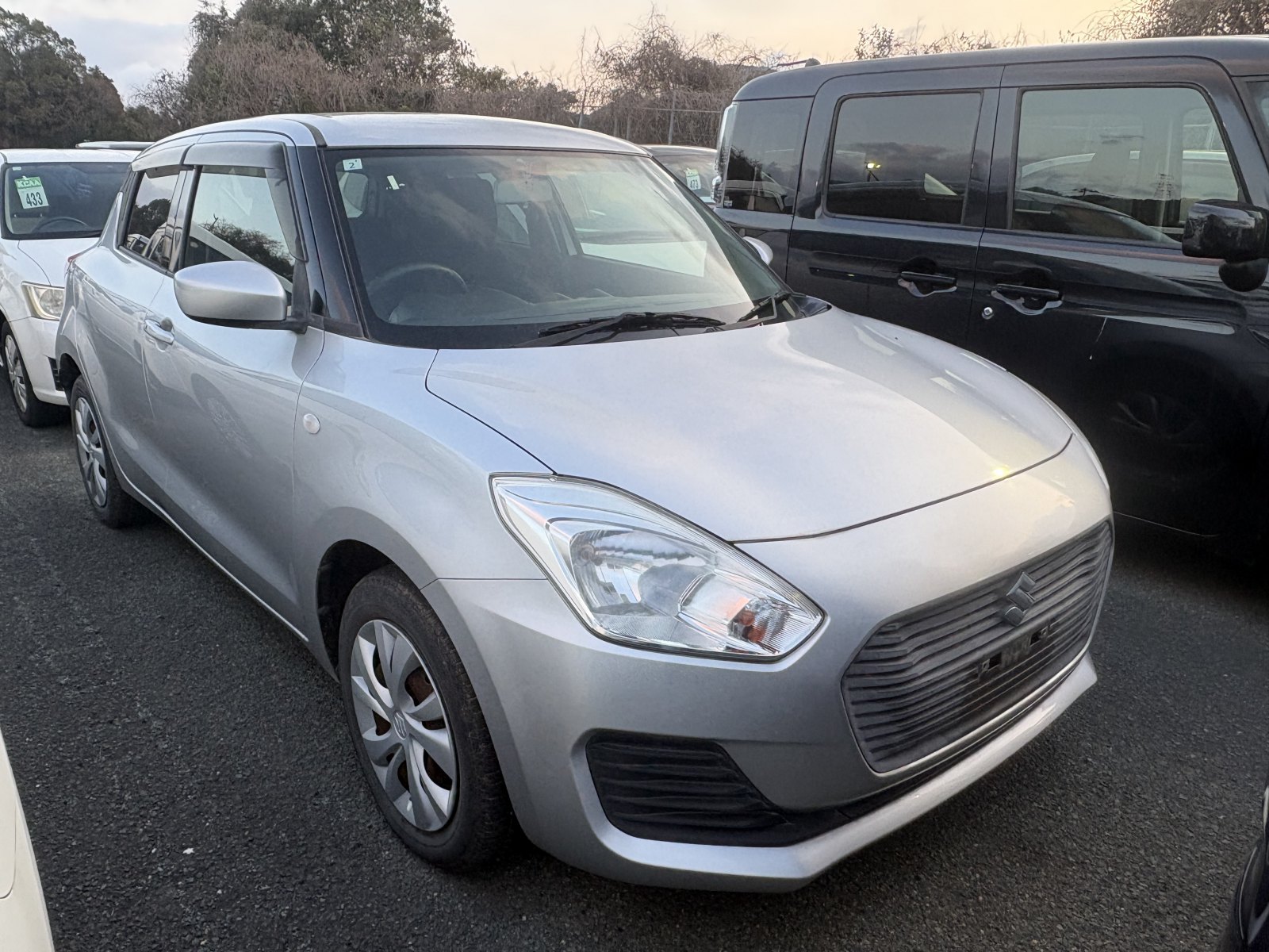 2017 SUZUKI SWIFT