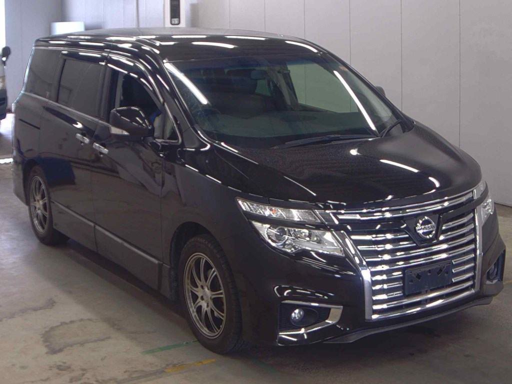 2017 NISSAN ELGRAND