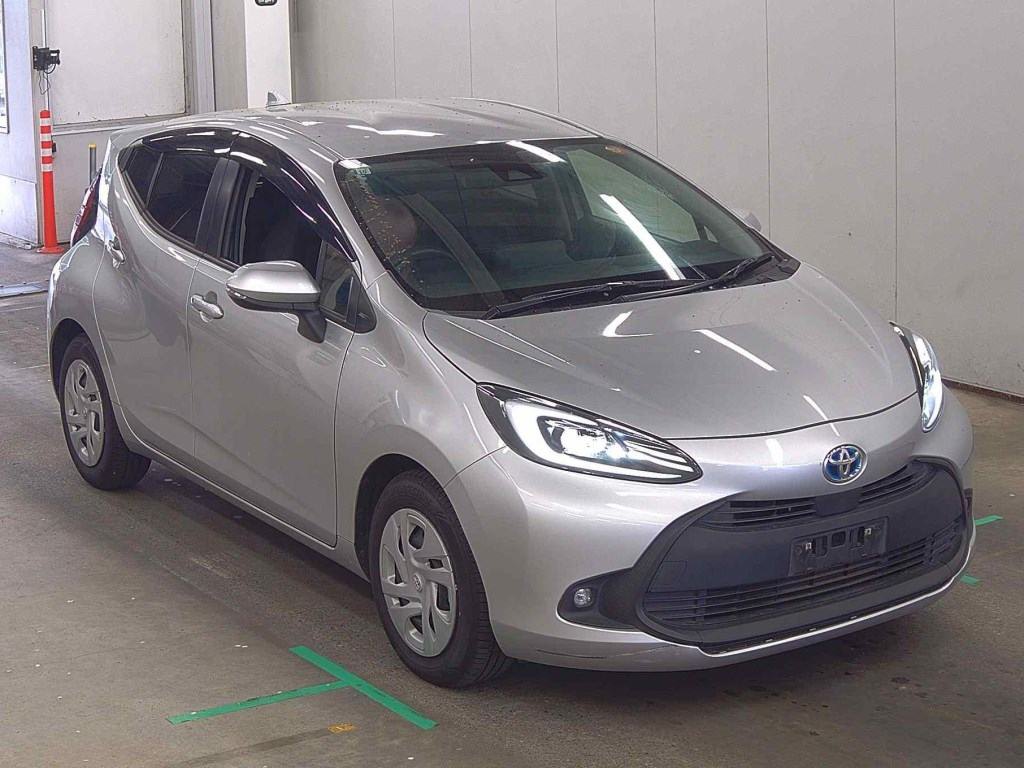 2021 TOYOTA AQUA