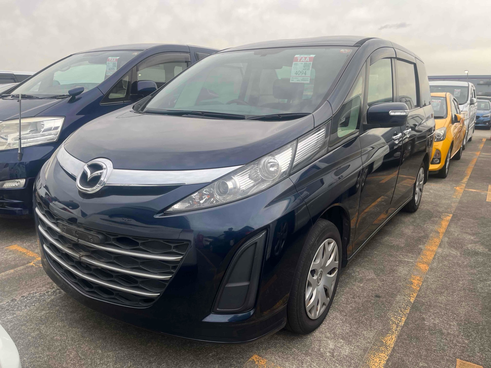 2017 MAZDA BIANTE