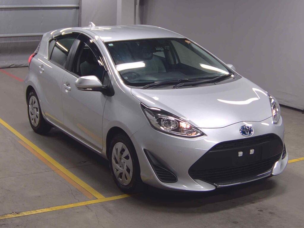 2021 TOYOTA AQUA