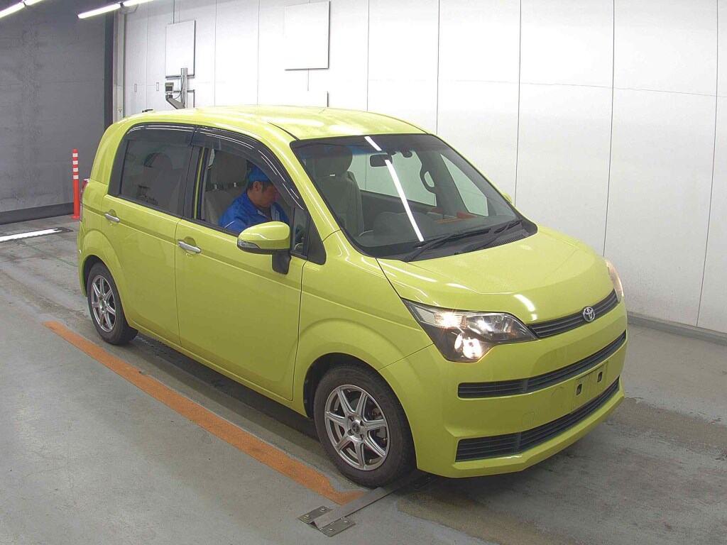 2013 TOYOTA SPADE