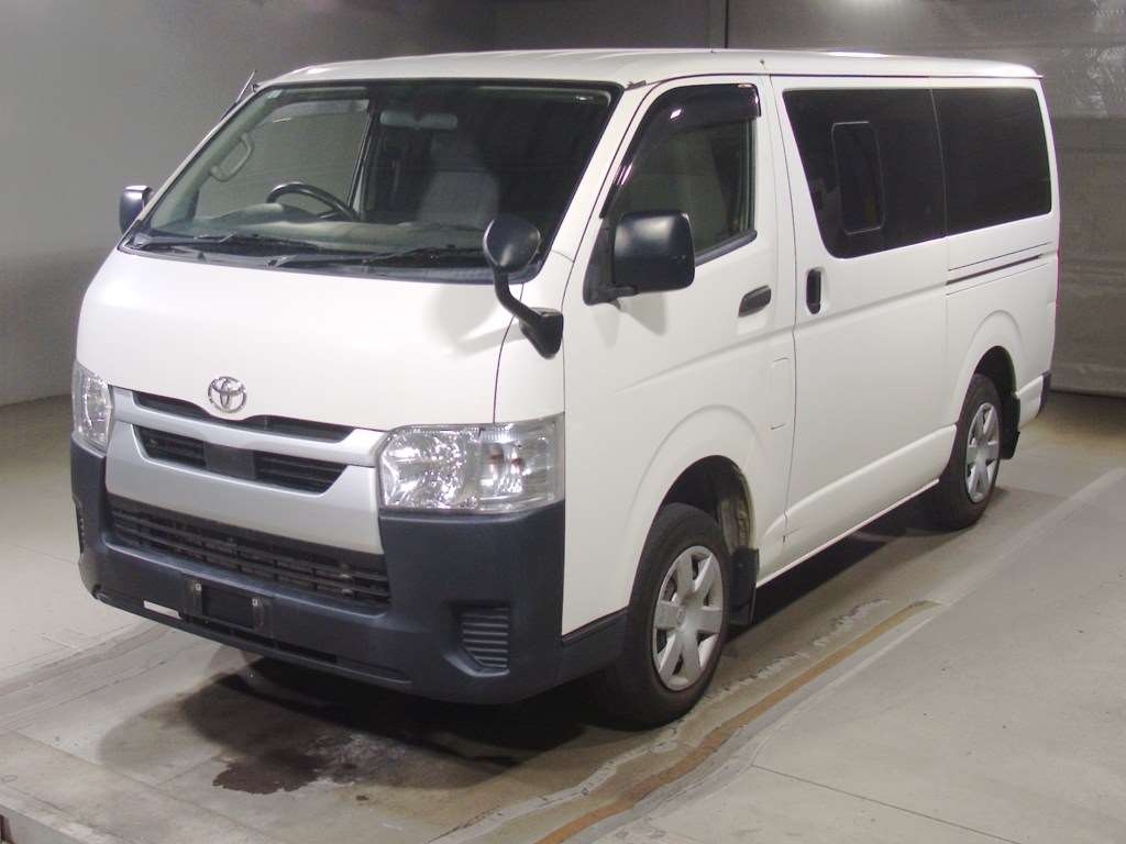 2021 TOYOTA HIACE