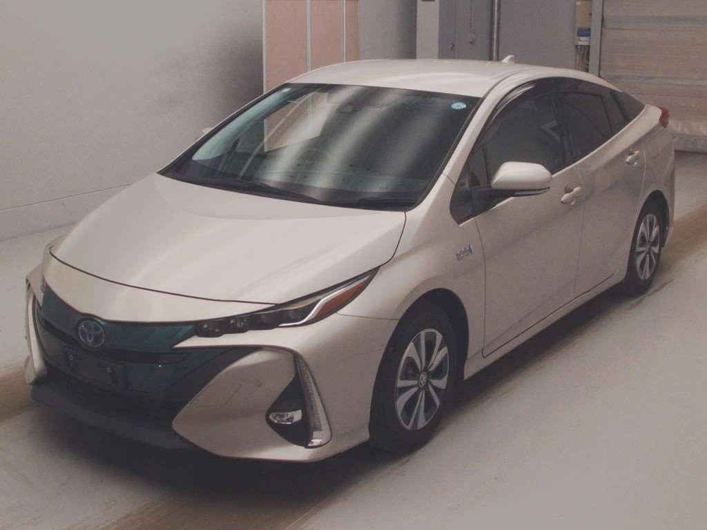 2018 TOYOTA PRIUS