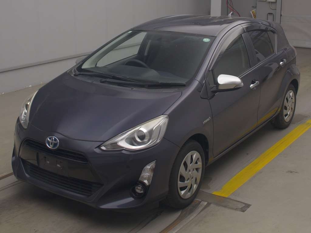 2015 TOYOTA AQUA