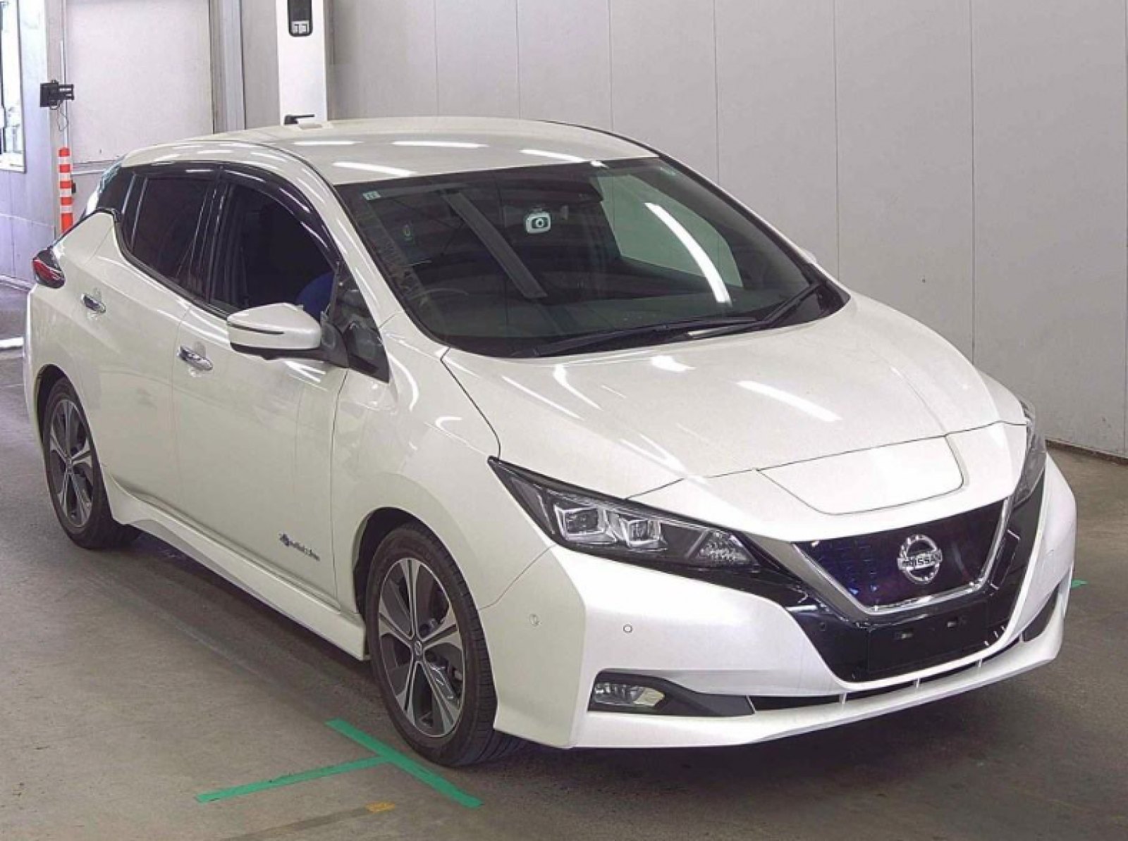 2019 NISSAN LEAF