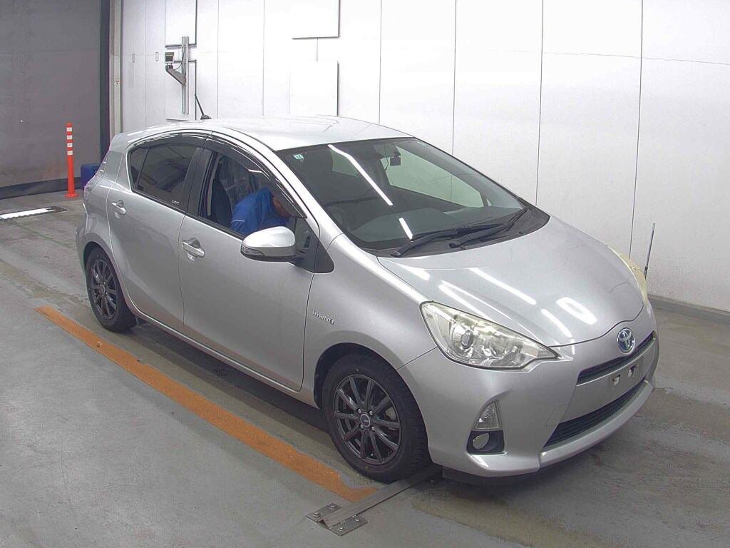 2013 TOYOTA AQUA