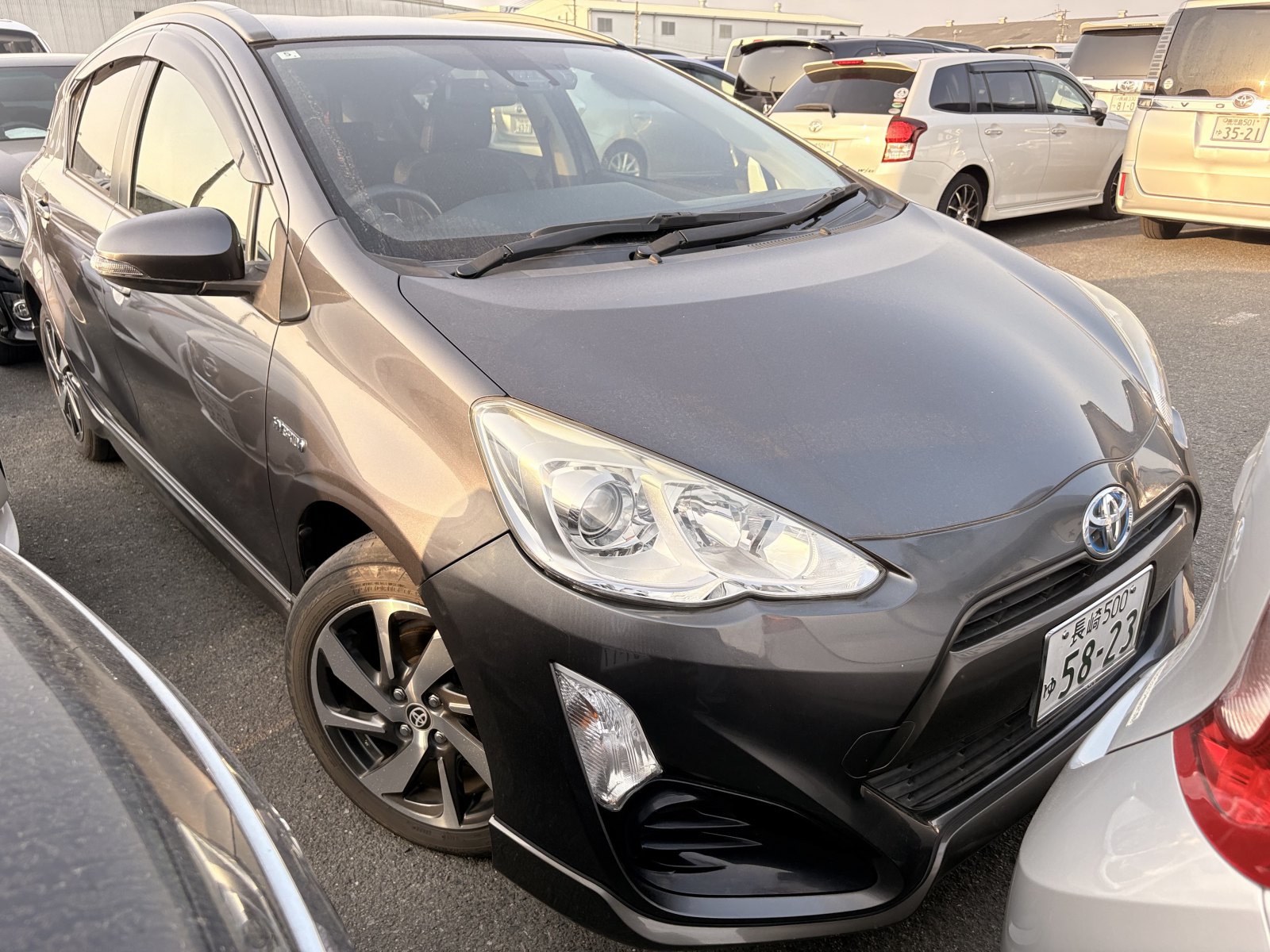2016 TOYOTA AQUA