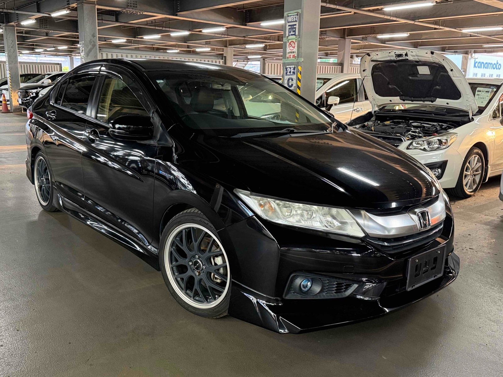 2015 HONDA GRACE