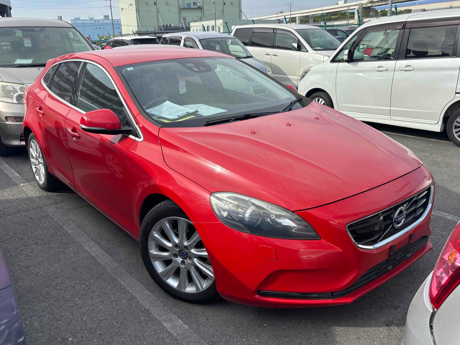2015 VOLVO V40