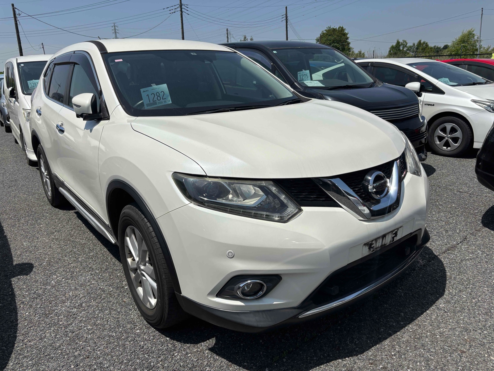 2015 NISSAN X-TRAIL