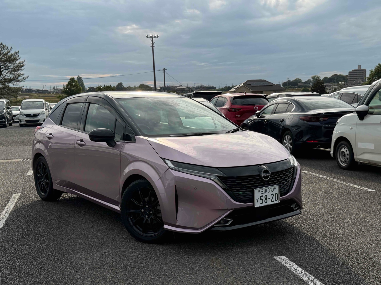 2022 NISSAN Aura