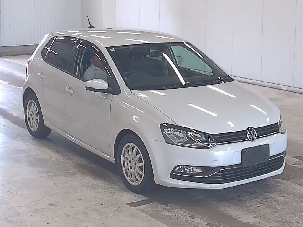 2015 VOLKSWAGEN POLO 5D