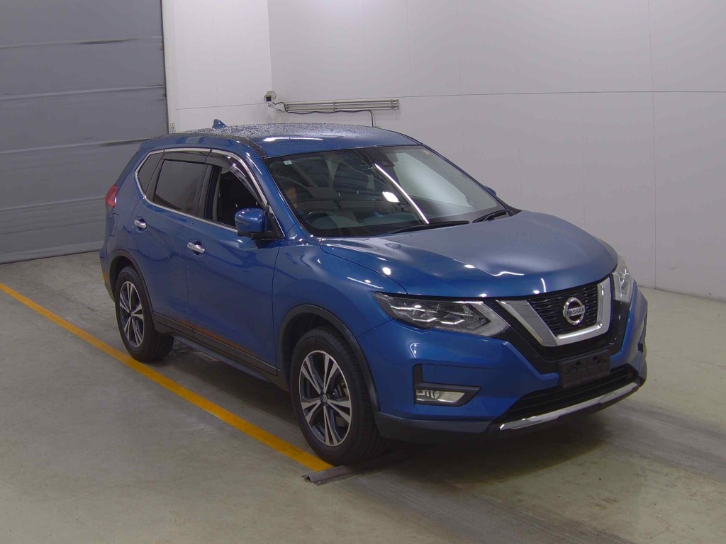 2017 NISSAN X-TRAIL