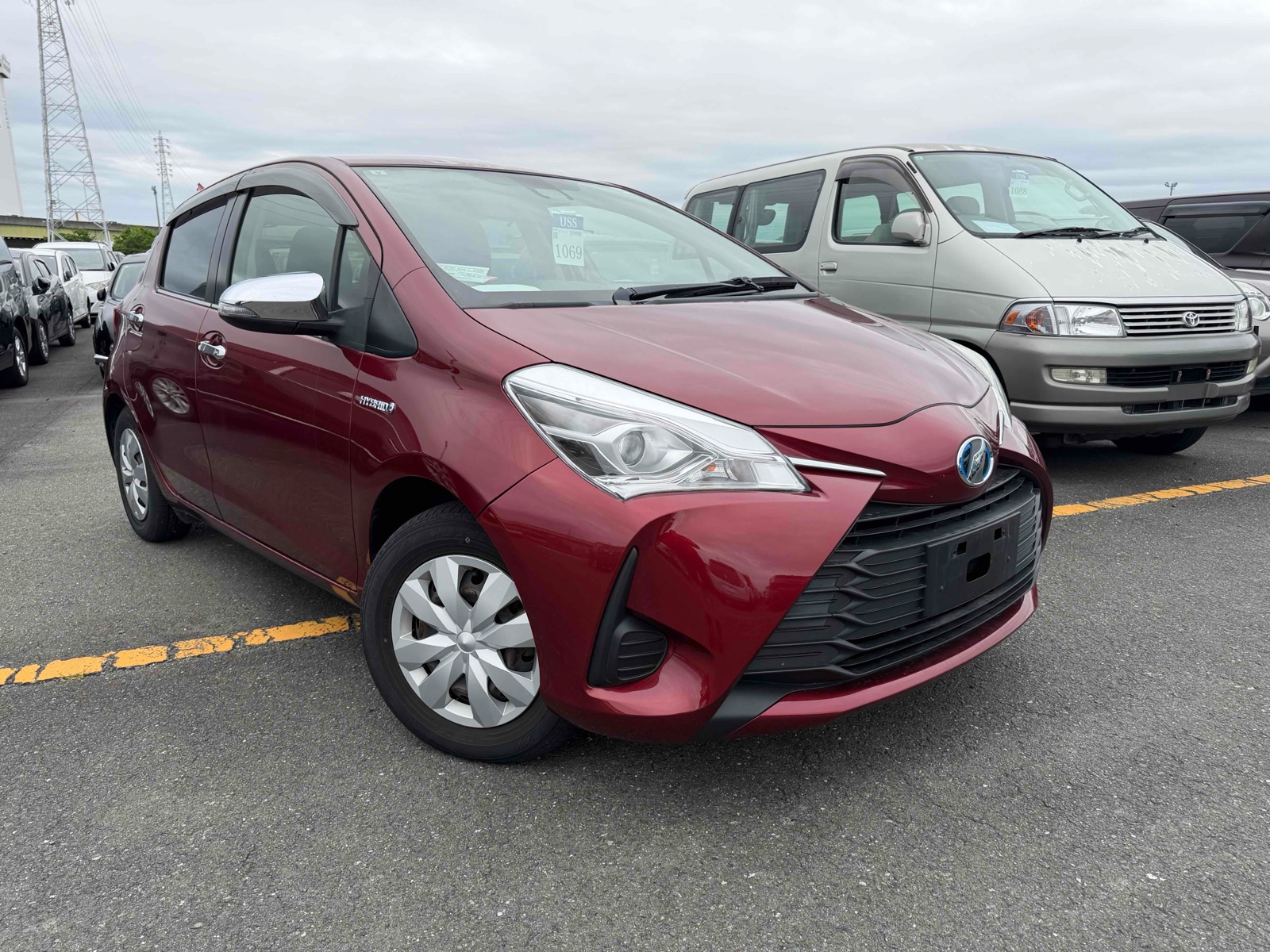 2017 TOYOTA VITZ