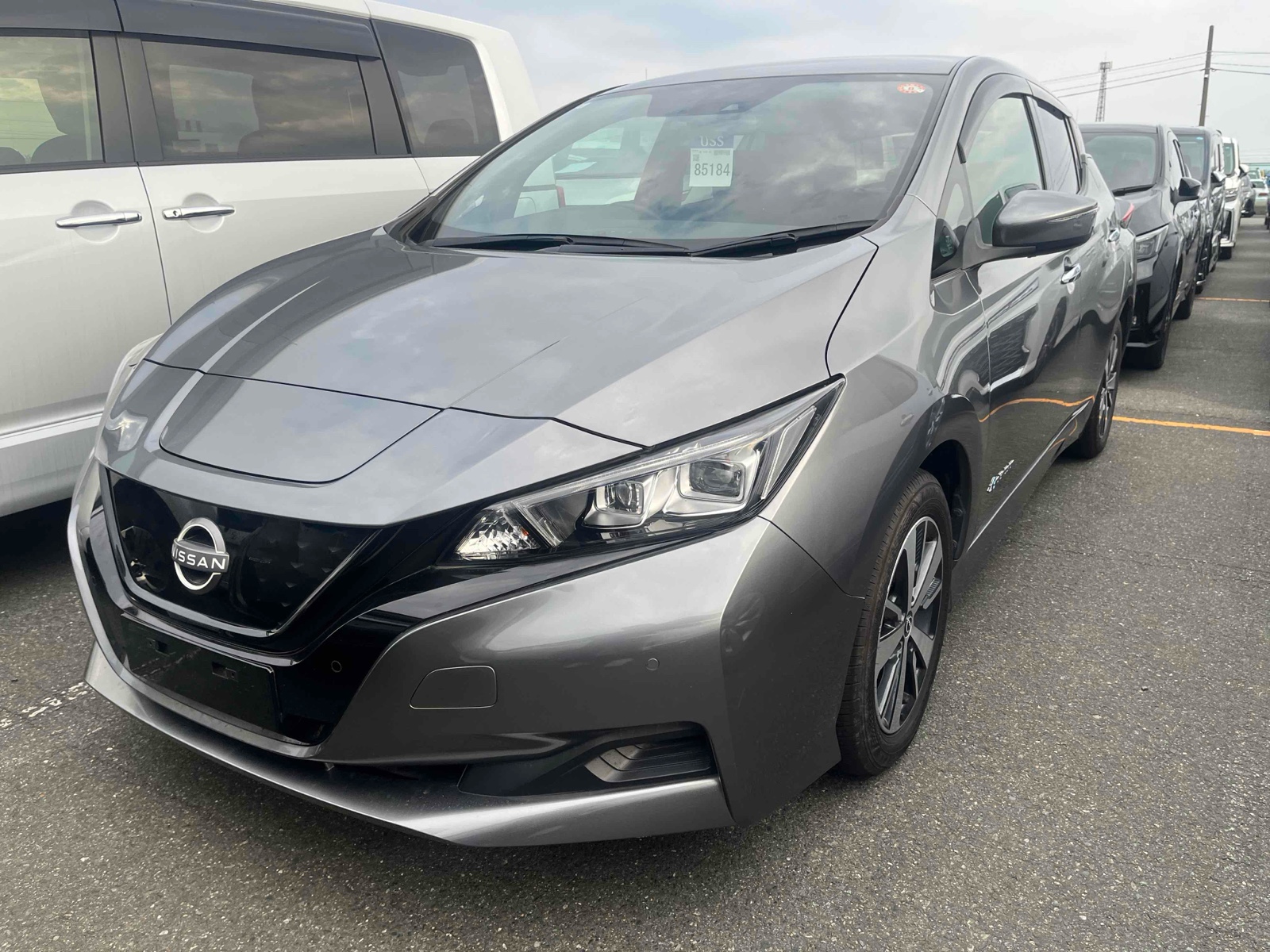2022 NISSAN LEAF