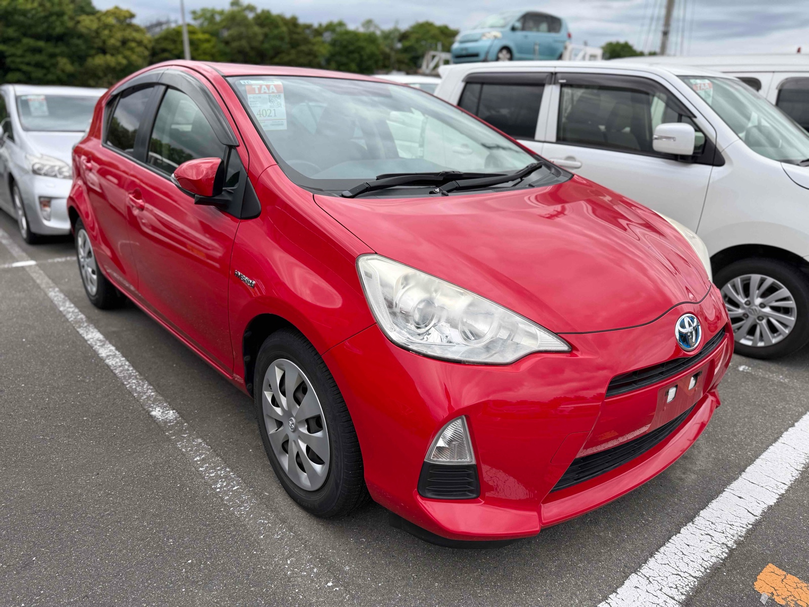 2013 TOYOTA AQUA