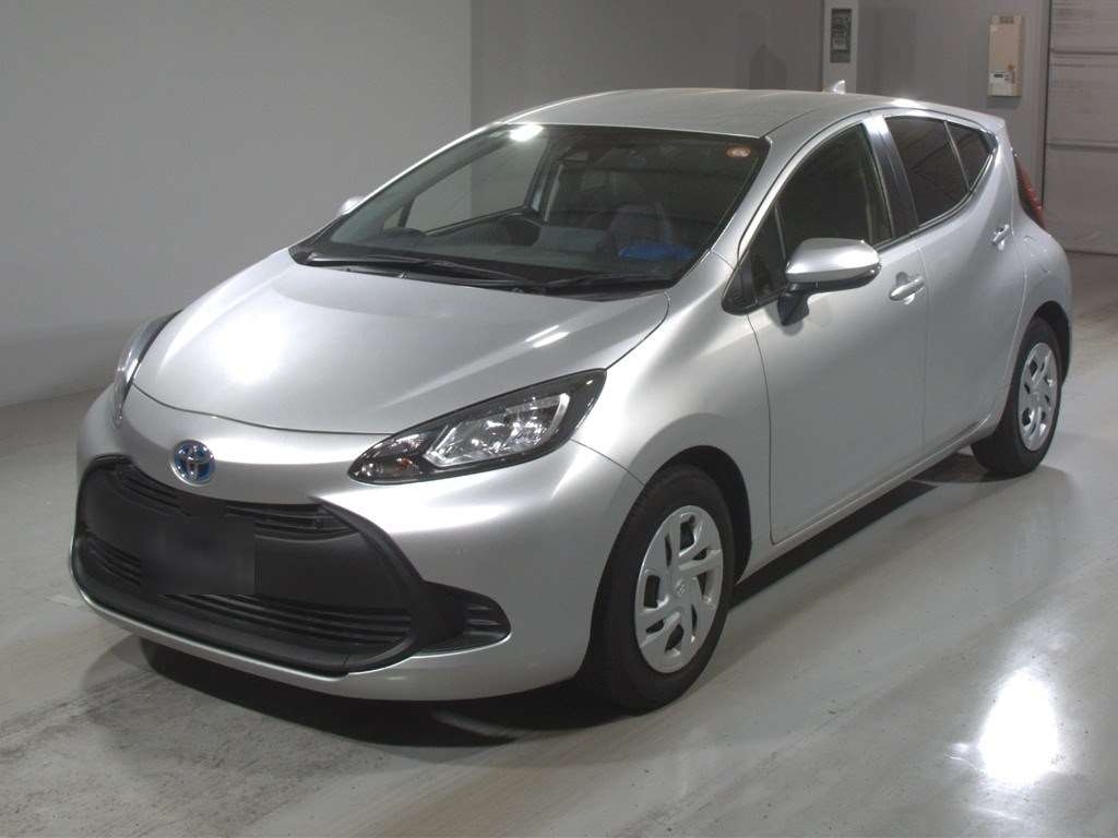 2022 TOYOTA AQUA