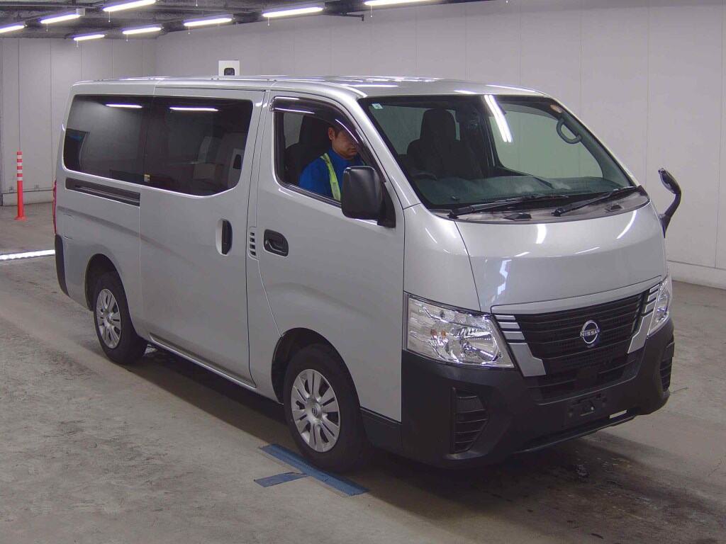 2023 NISSAN CARAVAN