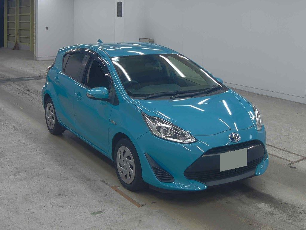 2018 TOYOTA AQUA