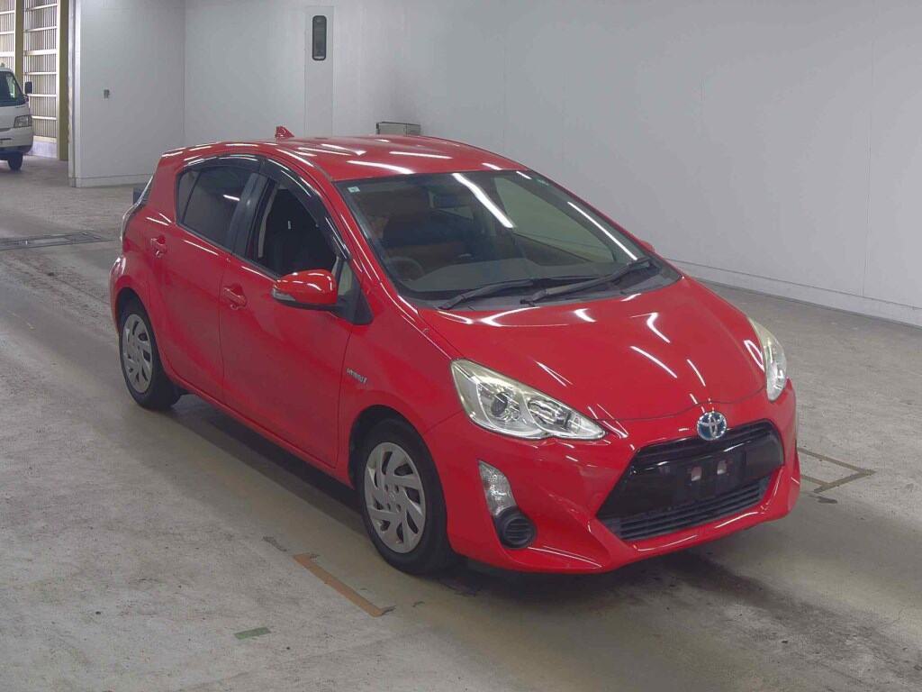 2015 TOYOTA AQUA