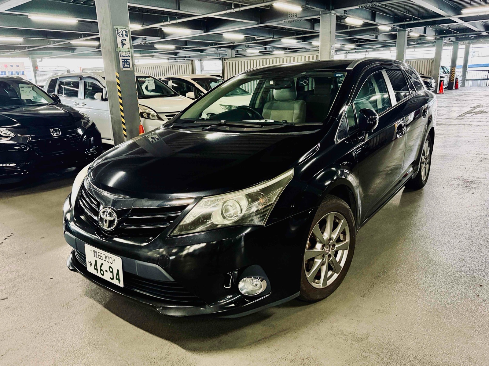 2014 TOYOTA AVENSIS