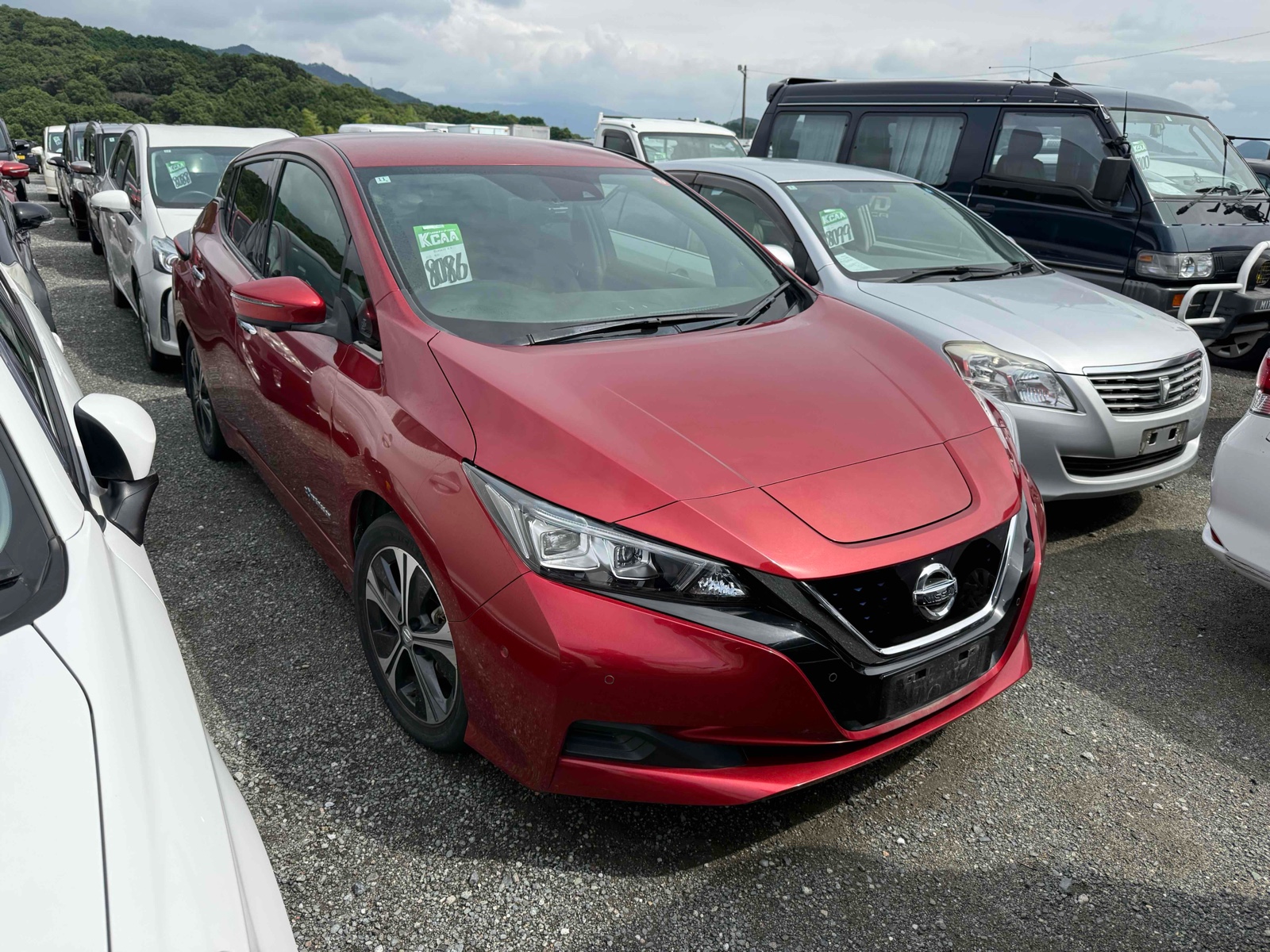 2018 NISSAN LEAF