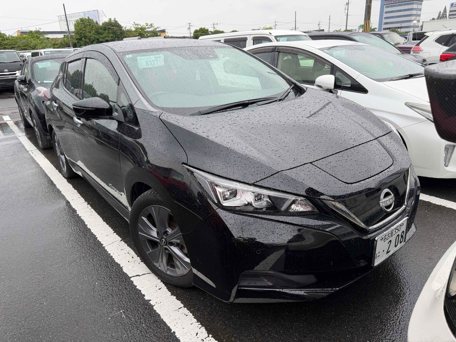 2022 NISSAN LEAF