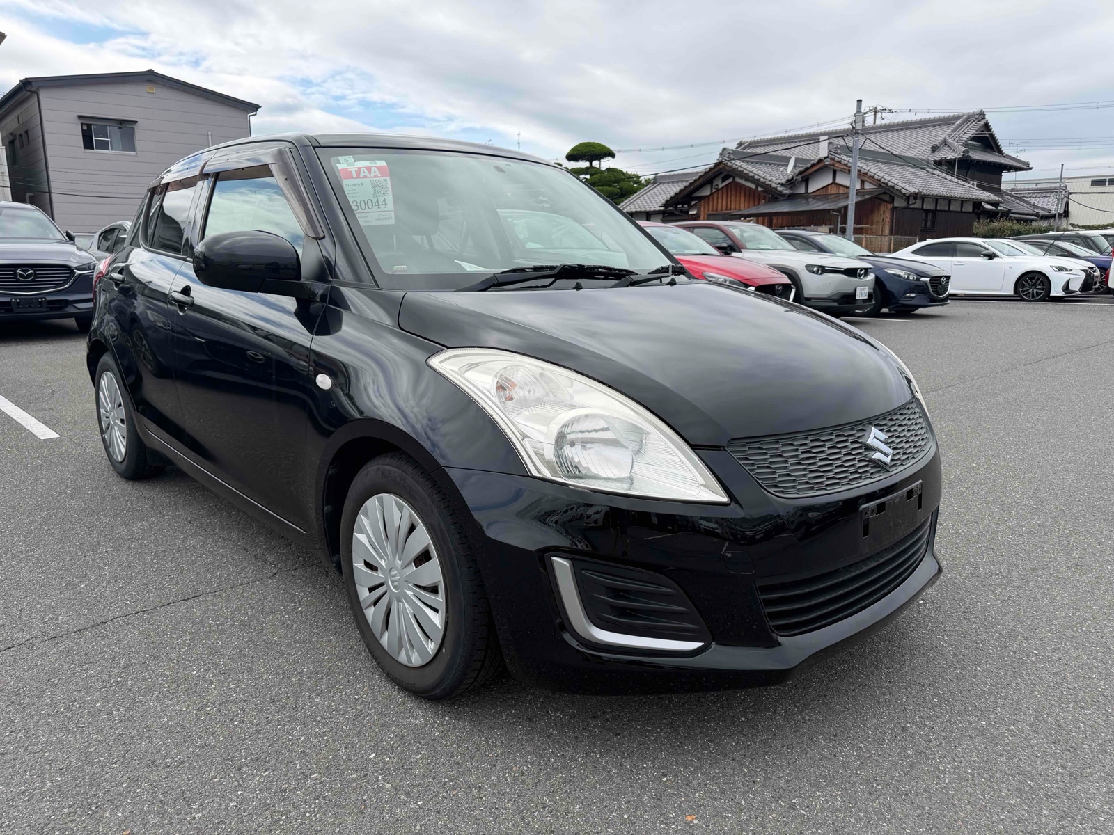 2015 SUZUKI SWIFT