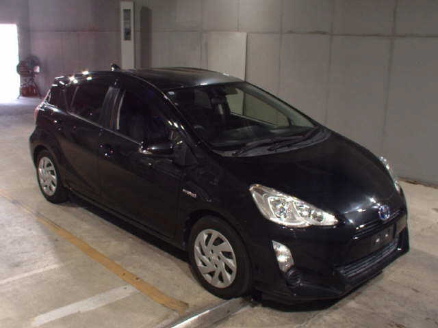 2015 TOYOTA AQUA