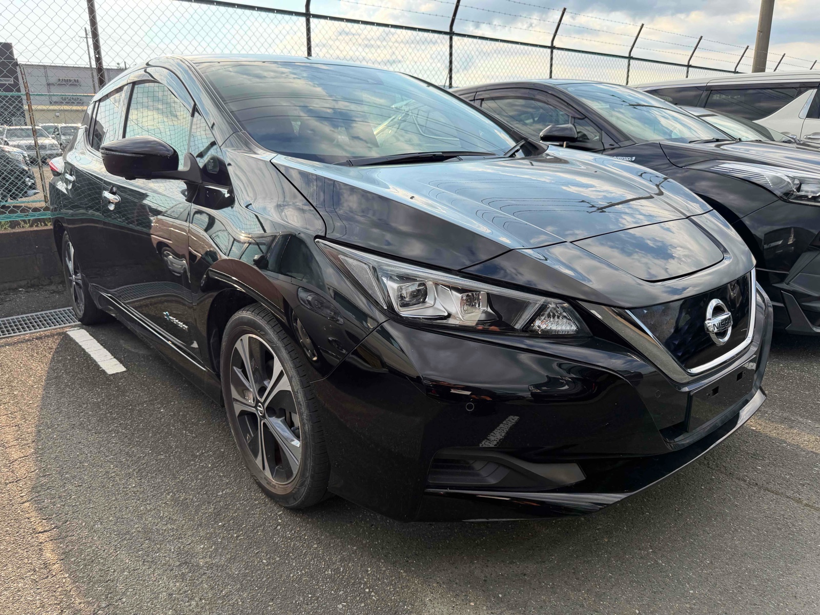 2021 NISSAN LEAF