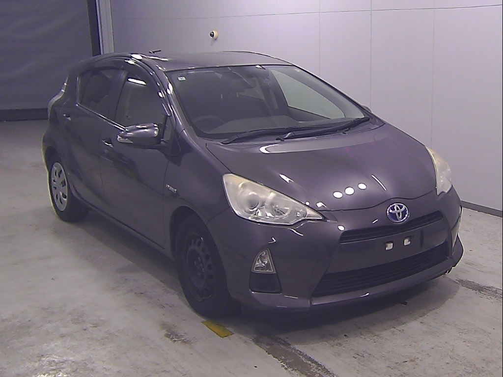 2013 TOYOTA AQUA