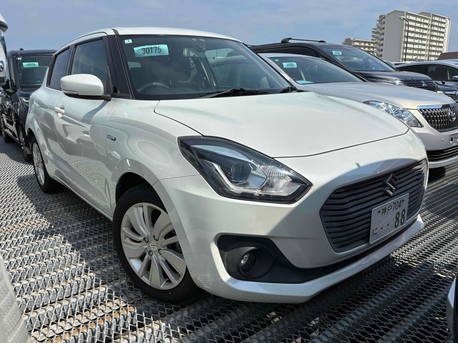2017 SUZUKI SWIFT