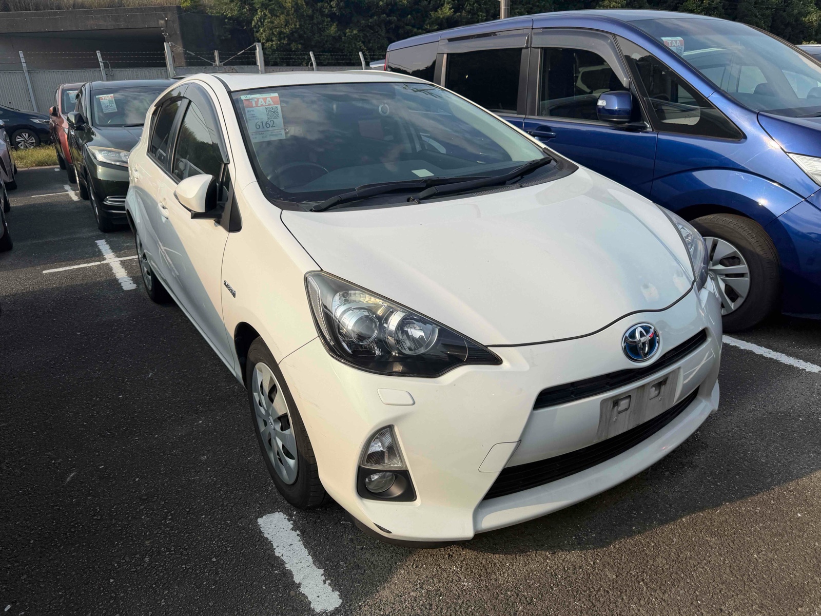 2014 TOYOTA AQUA
