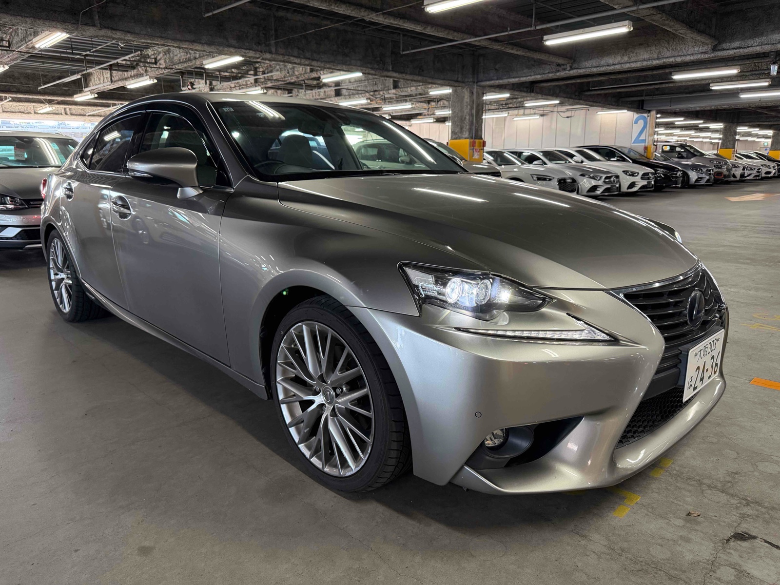 2015 LEXUS IS300H