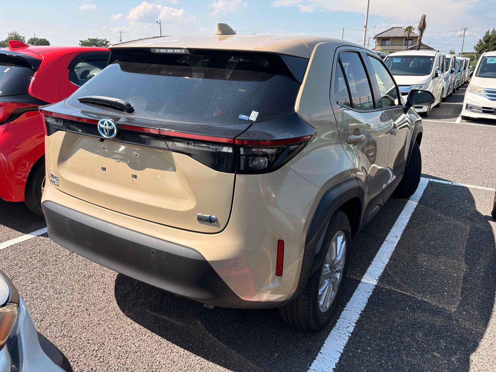 2022 TOYOTA YARIS CROSS