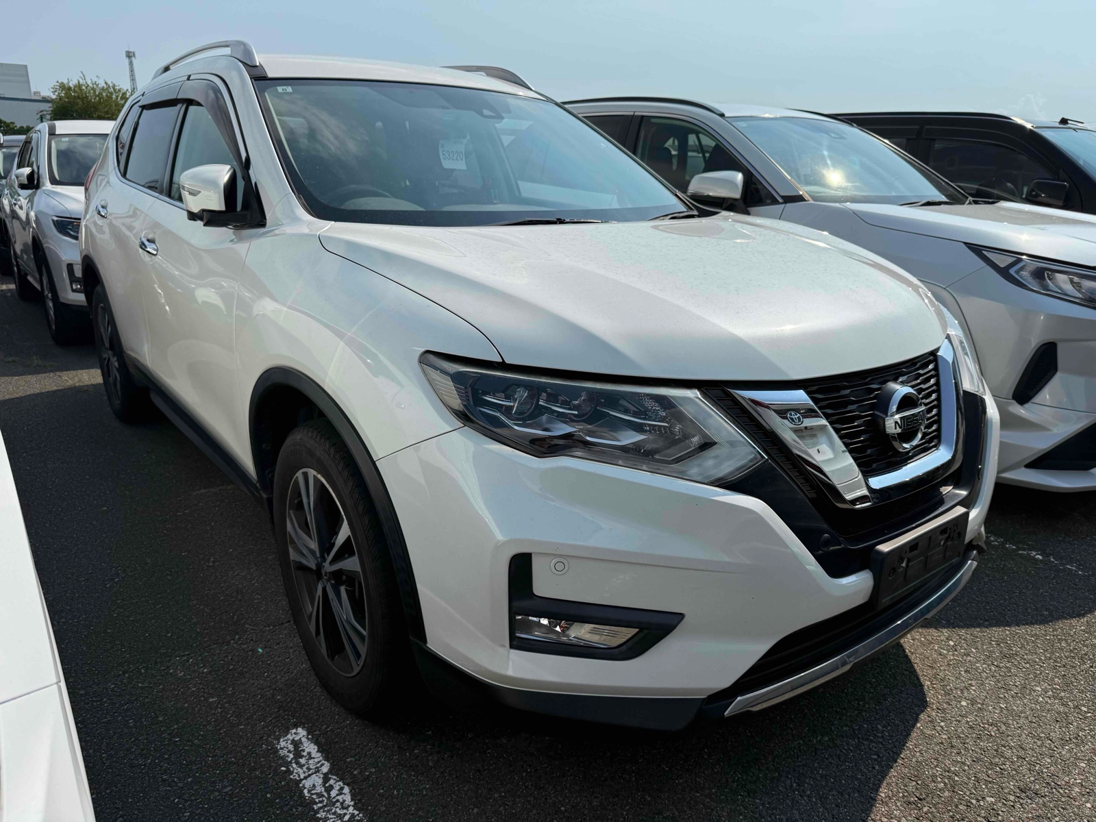 2017 NISSAN X-TRAIL