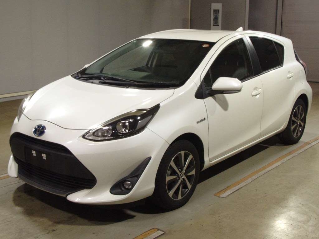 2019 TOYOTA AQUA