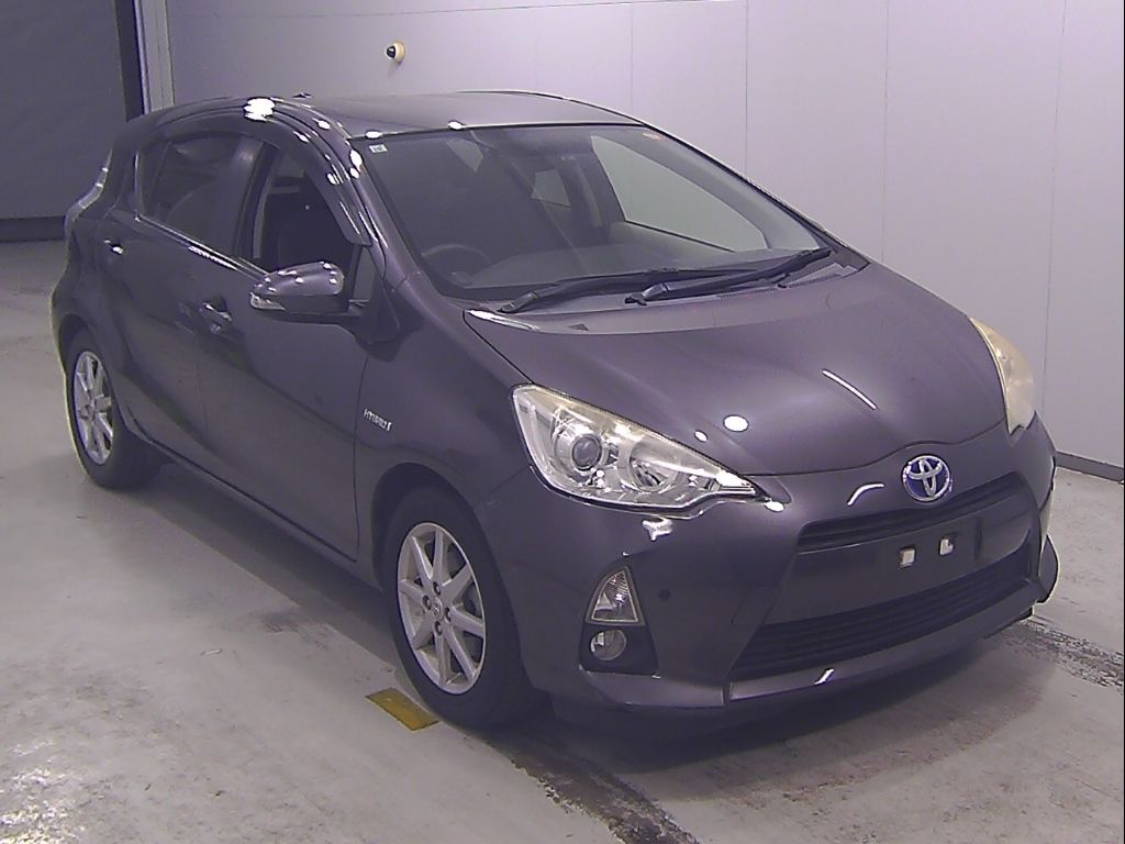 2013 TOYOTA AQUA