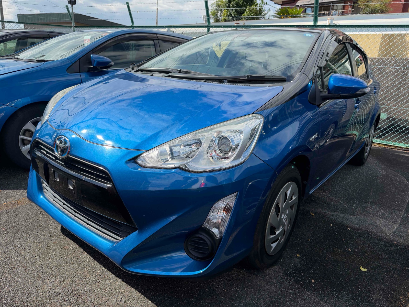 2016 TOYOTA AQUA