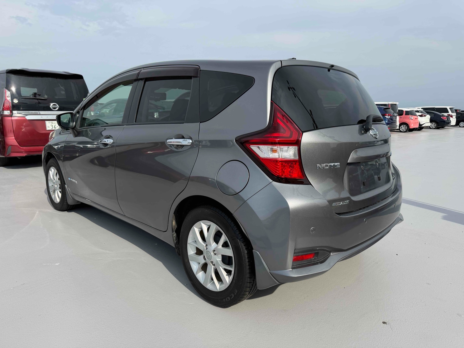 2017 NISSAN NOTE