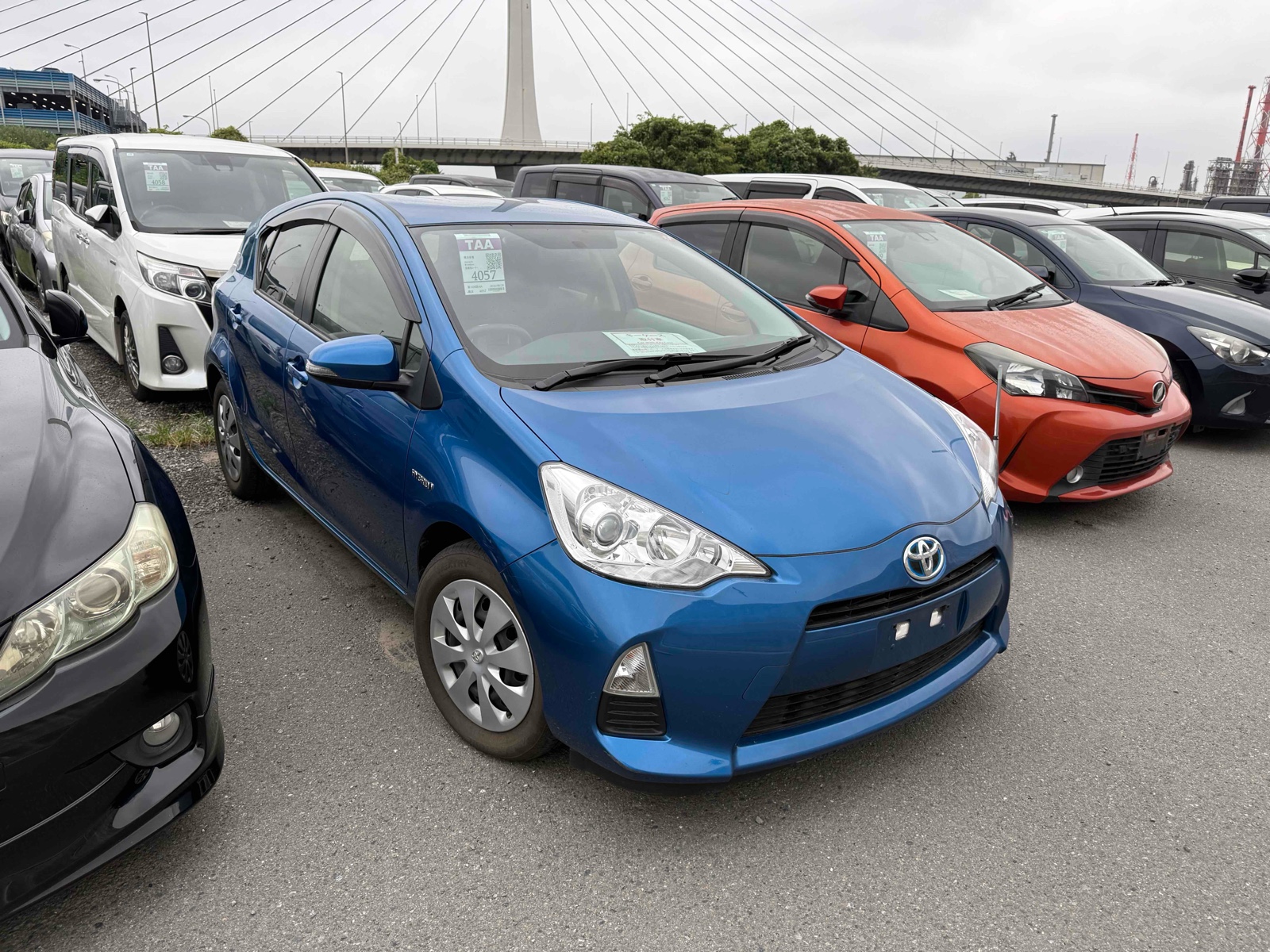 2012 TOYOTA AQUA