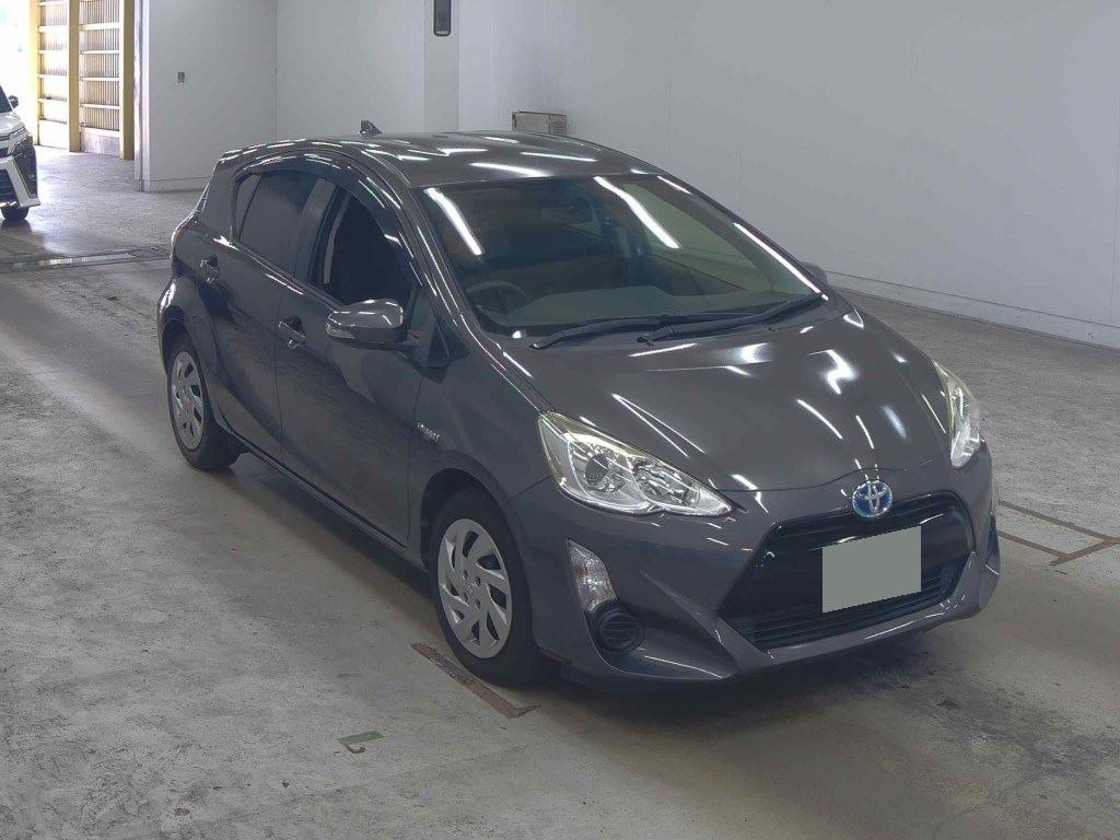2016 TOYOTA AQUA