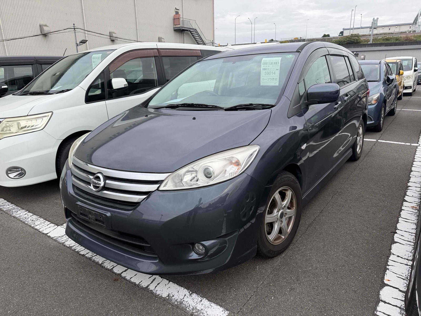 2012 NISSAN LAFESTA