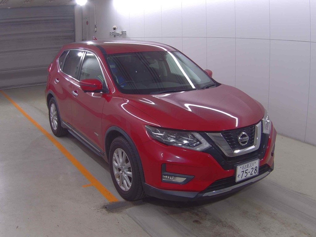 2018 NISSAN X-TRAIL