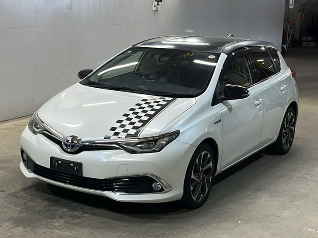 2016 TOYOTA AURIS