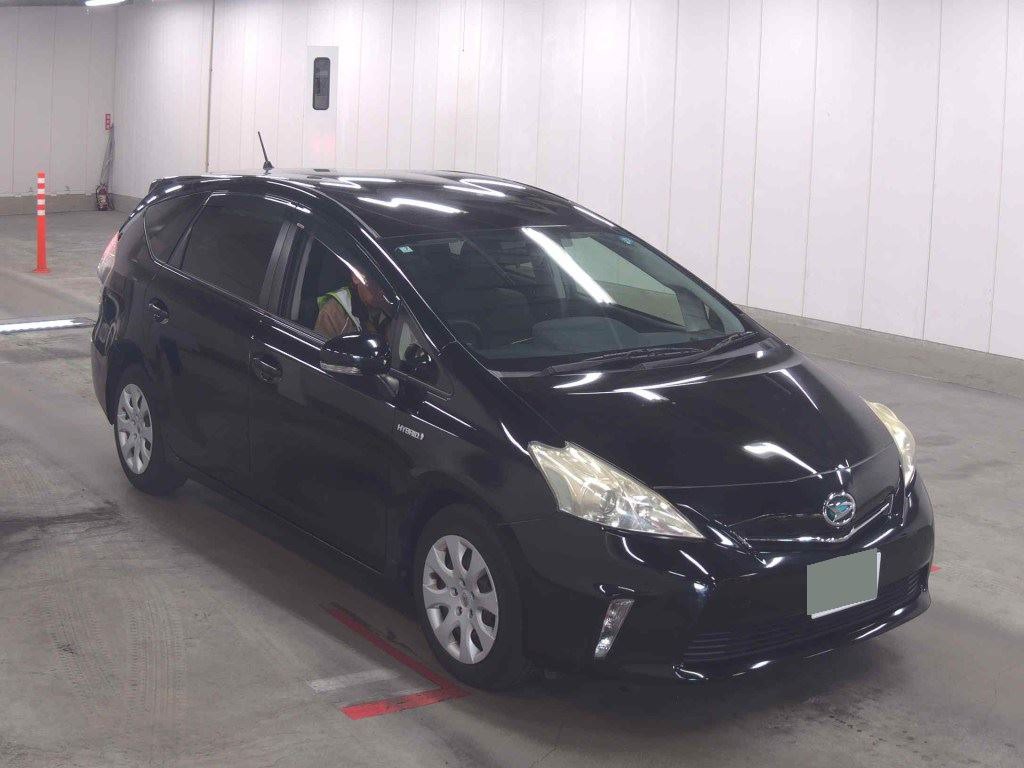 2013 DAIHATSU MEBIUS(SAME AS PRIUS ALPHA)