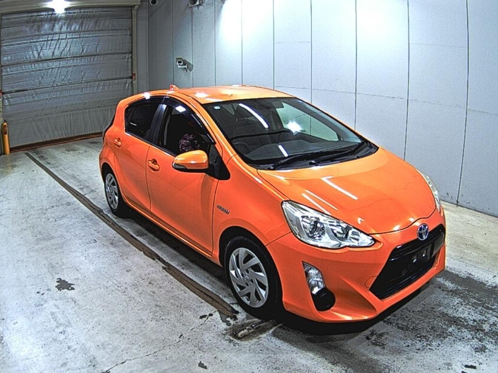 2015 TOYOTA AQUA